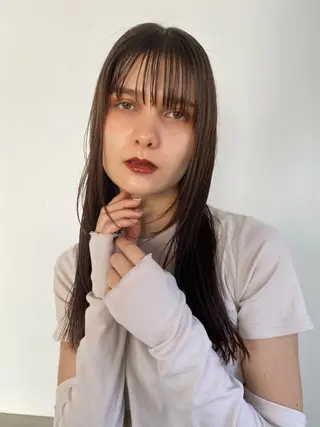 カラー ミディアム CEINE+ officialのヘアスタイル