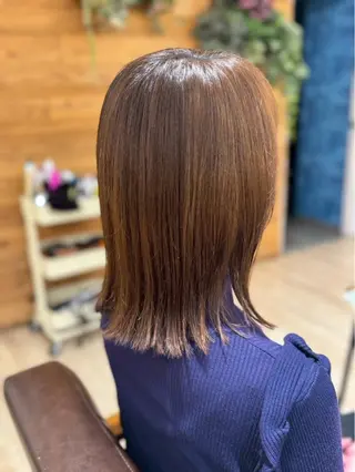ミディアム 三輪 あおいのヘアスタイル