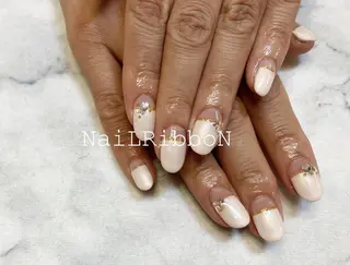 ネイル ネイルリボン 受付スタッフのネイルデザイン