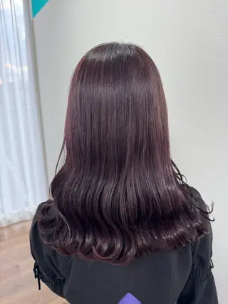 ミディアム カラー 上田 愛美のヘアスタイル