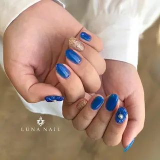 ネイル アトリエ　ミモザ所属・いまむら あかりのネイルデザイン