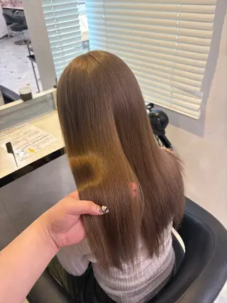 ロング カラー 透明感ベージュカラー 🪞上野🪞AIのヘアスタイル