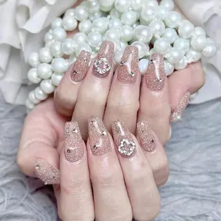 ネイル Hanya 🌈のネイルデザイン