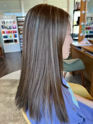 セミロング 長南 やよいのヘアスタイル