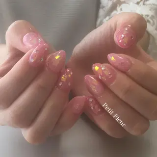 ネイル Petit Fleur所属・青柳 亜梨奈のマツエク・マツパデザイン