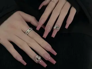 ネイル One plus StudioNailのネイルデザイン