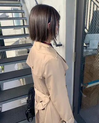 ショート カラー 柔らかブラウン/顔周 りレイヤー♡ユウシのヘアスタイル