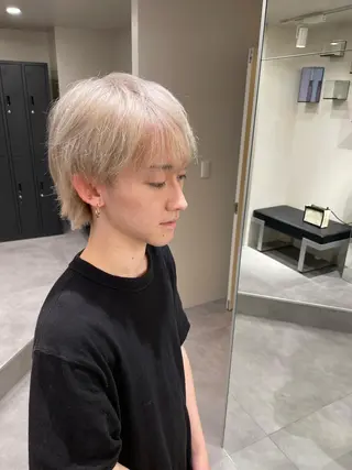 ショート カラー メンズ ブリーチ特化 ハイトーンRYOYAのヘアスタイル