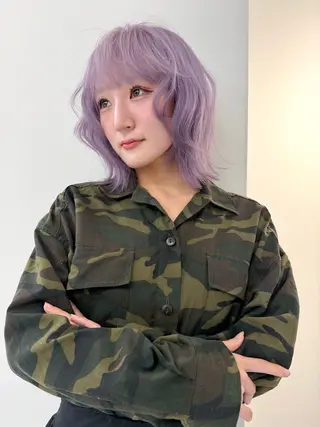 ミディアム カラー TATSUブリーチ/ ミルクティーベージュのヘアスタイル