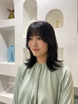 ミディアム カラー 黒木 心温のヘアスタイル