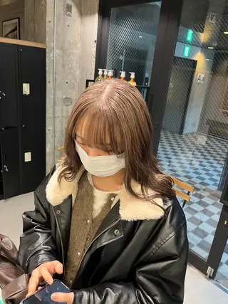 ミディアム 🌊ハイライト Rizu🌊のヘアスタイル