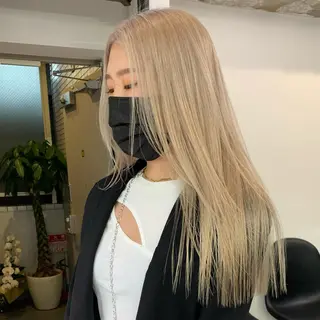 ロング カラー 韓国🇰🇷透明感 ERIのヘアスタイル