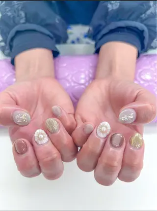 ネイル ネイルサロンエーナイン札幌大通本店所属・宇野 舞美のネイルデザイン