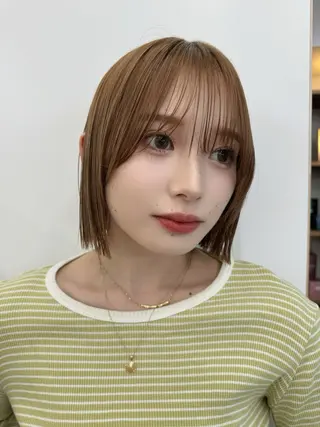 ショート カラー 小顔カット/地毛風 縮毛矯正🤍茉青のヘアスタイル