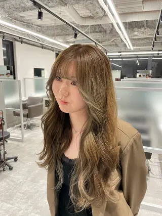 カラー モデル募集中/西梅田 かえで🎀のヘアスタイル