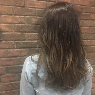 セミロング カラー パーマ RUKA 美容院×ネイリストのヘアスタイル