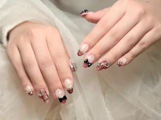 ネイル Maggie nailクロのネイルデザイン