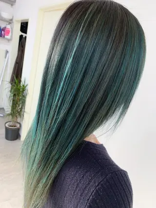 ロング 🥇近藤 恭輔🥇 Recharme新保のヘアスタイル