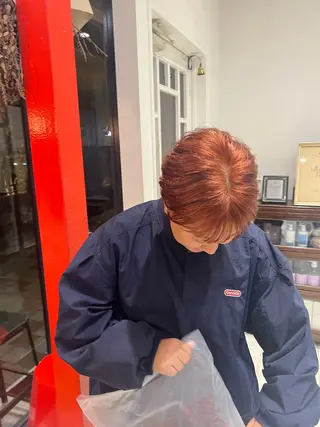 ショート カラー 魚谷 綾渚のヘアスタイル