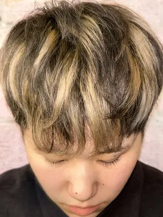 カラー メンズ Yaya ヤヤ / HACO+のヘアスタイル