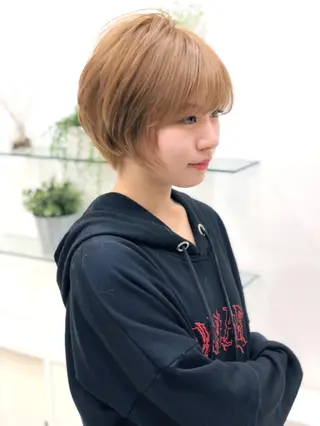 ショート カラー ディレクター ノナカのヘアスタイル
