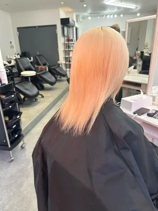 ミディアム 韓国ヘア×ハイトーン AYA💫のヘアスタイル