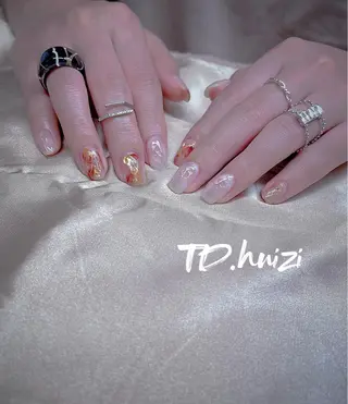 ミディアム めぐみのネイルサロン 惠のネイルデザイン