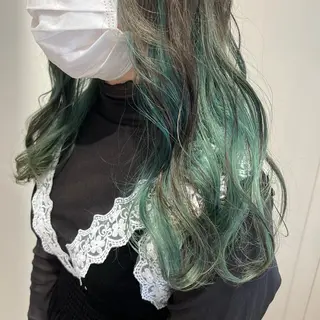 セミロング カラー ヘアアレンジ 暗髪カラー🫐パーマ おくだりんかのヘアスタイル