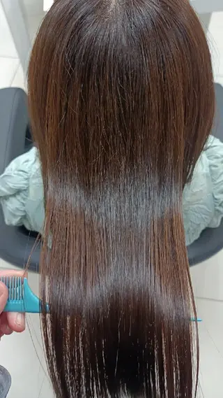 セミロング カラー 【縮毛矯正/レディー スカット】美涼🎀のヘアスタイル