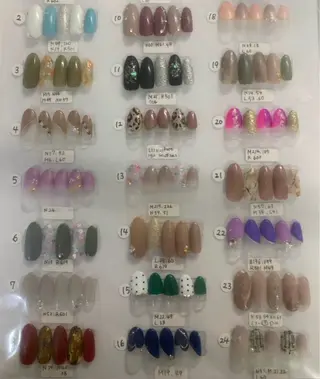 ネイル キャンアイドレッシー博多店所属・キャンアイドレッシー 博多店のネイルデザイン