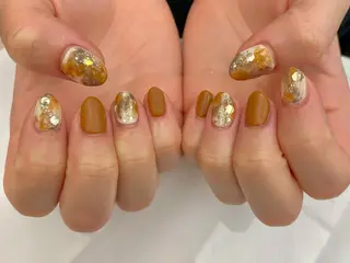 ネイル 安藤 彩乃のネイルデザイン