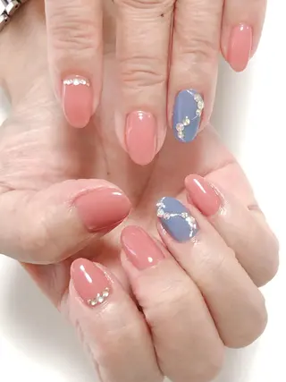 ネイル Lily Roseスタッフ一同のマツエク・マツパデザイン