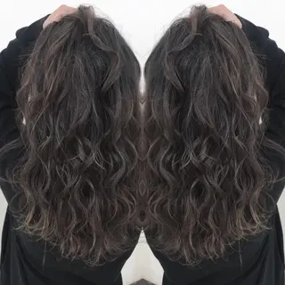 セミロング カラー N° jillva ♦️川端裕司♦️のヘアスタイル