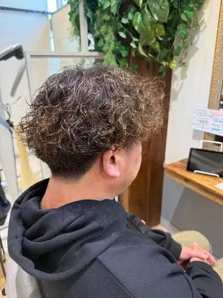 パーマ ユーシャンボール 濱走のヘアスタイル