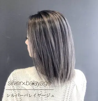 カラー ももか bAteAuのヘアスタイル