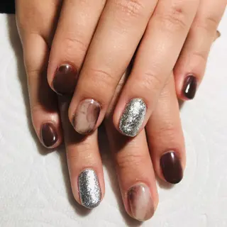 ネイル ECLAT エクラ所属・寺山 千鶴のネイルデザイン