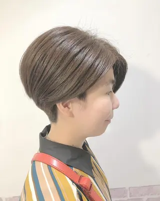 ショート カラー favorite b Charmeのヘアスタイル