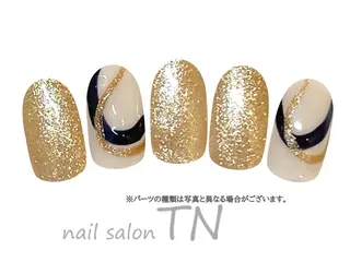 ネイル 矢川 まどかのネイルデザイン