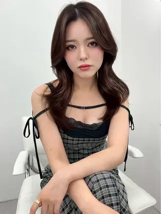 ロング カラー 透明感カラー✨🩵 韓国ヘアkanatoのヘアスタイル