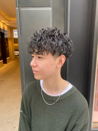 ショート カラー パーマ メンズ 新宿メンズパーマ ヨモギダのヘアスタイル