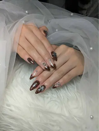 ネイル Queen Nail 柏店　クイーンネイルのネイルデザイン