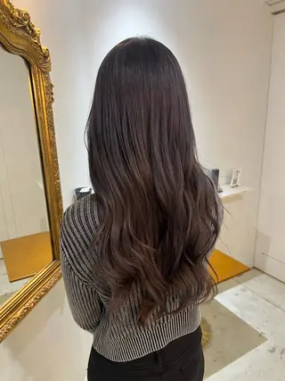 ロング 🩶ハイトーン🖤 URARAのヘアスタイル