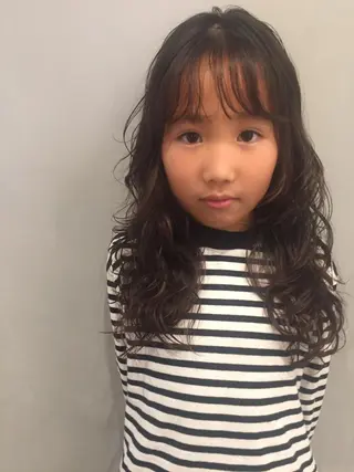 セミロング パーマ キッズ 水口 英里のヘアスタイル