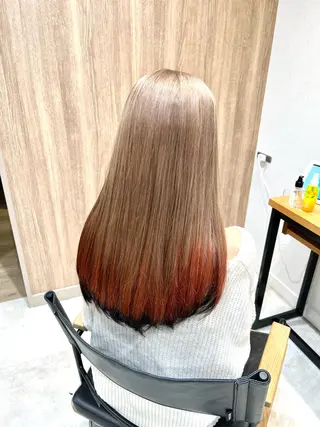 ロング カラー Oasisgarden所属・レイヤー/ブリーチ MOMOのヘアスタイル