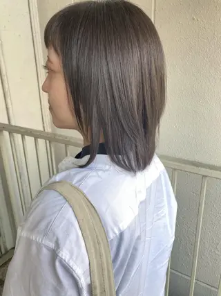 ミディアム roka ノゾミのヘアスタイル