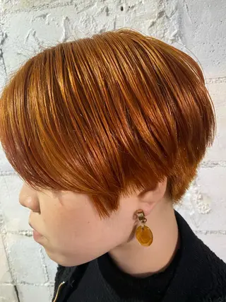 ショート カラー 【韓国レイヤー特化 ハッシュカット】のヘアスタイル