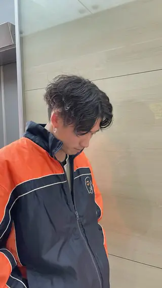 パーマ メンズ QUEEN'S GARDEN by k-two shinsaibashi所属・透明感/艶カラー/ レイヤー/ヒロトのヘアスタイル