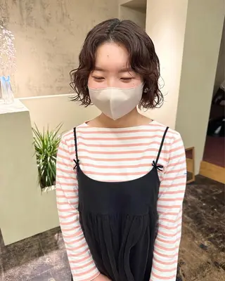 ミディアム パーマ yupi🐈‍⬛ レイヤー/パーマのヘアスタイル