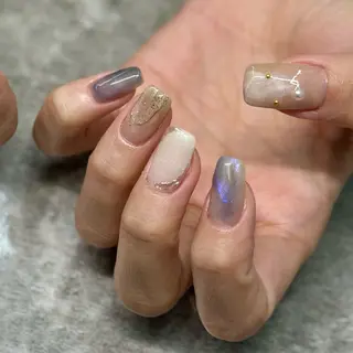 ネイル 𝗺𝗮𝗸𝗶 .のネイルデザイン