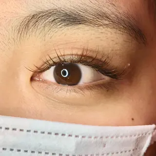 マツエク・マツパ 藤田 彩音のヘアスタイル